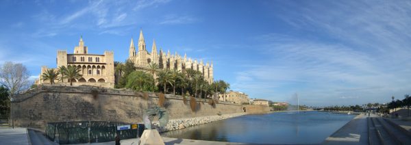 اكبر جزر اسبانيا