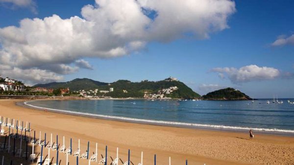 شواطئ اسبانيا .... شواطئ تحقق لك المتعة والرفاهية المترفة 8 أفضل شواطئ أسبانيا