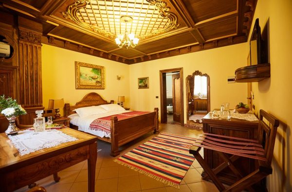 فنادق البانيا ... تعرف علي أهم الخدمات بها 4 غرف فندق بريلانت أنتيك البوتيكي