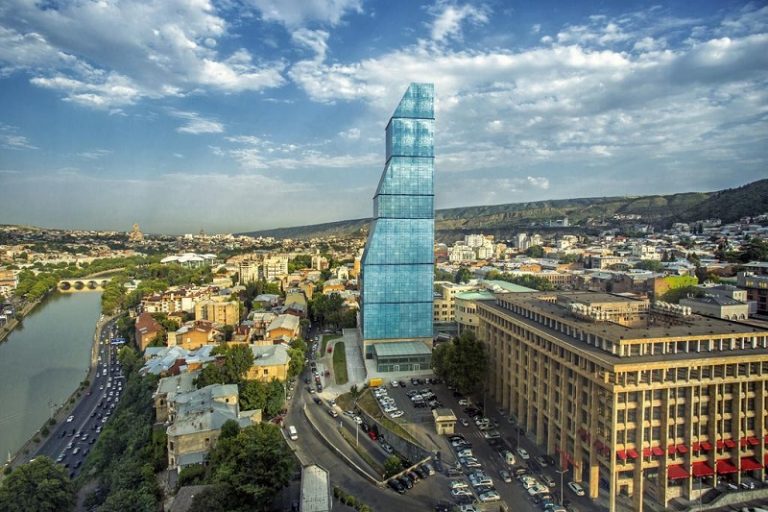 السفر الى اذربيجان للسوريين وكيفية الحصول على الإقامة 9 السفر الى اذربيجان للسوريين