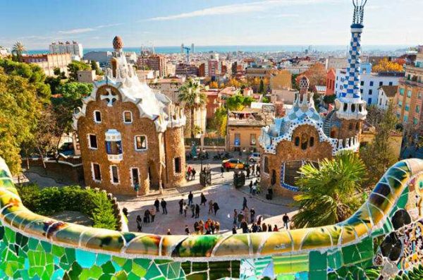 السياحة في اسبانيا .. تعرف على مقومات الجذب السياحى بها 4 السياحة فى برشلونة