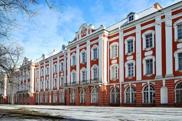 جامعة سانت بطرسبرغ