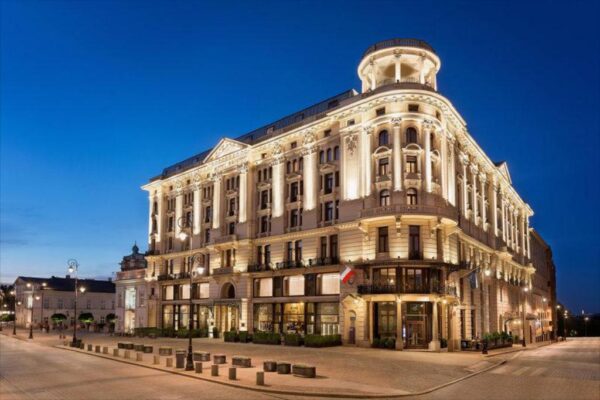فندق Bristol