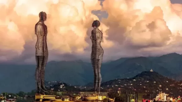 اين يقع تمثال علي ونينو 1 اين يقع تمثال علي ونينو